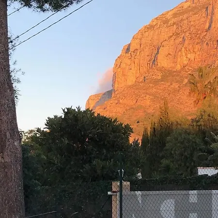 Alla Dalt Villa *